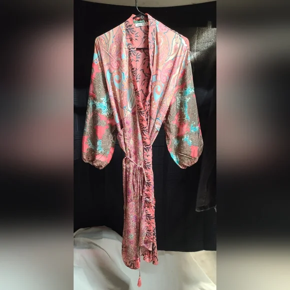 12th Tribe Multicolor Paisley Robe - Picture 1 of 6